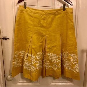 💚 Ann Taylor Embroidered Midi Skirt